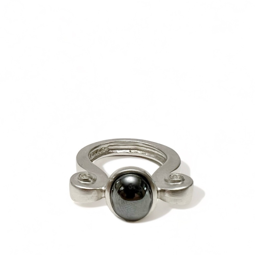 Vintage Alexis Kirk Etruscan Revival Matte Silvertone Hematite Crystal Ring 8.25